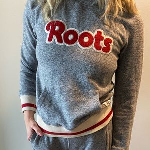 Roots kids cabin hoodie size xl girls